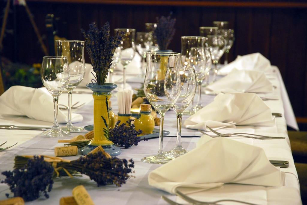 Logis L'Auberge Gutshof ビショフスヴェルダ エクステリア 写真