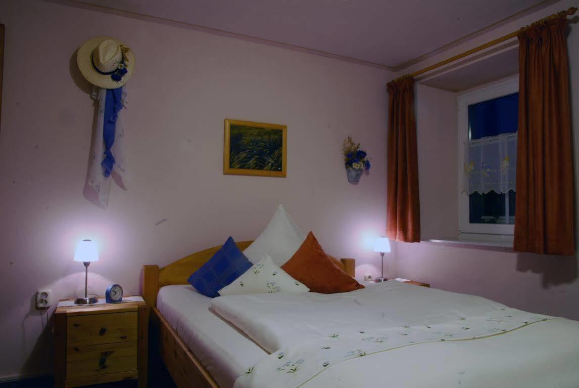 Logis L'Auberge Gutshof ビショフスヴェルダ エクステリア 写真