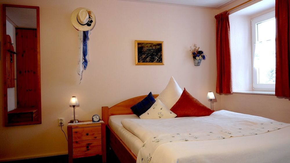 Logis L'Auberge Gutshof ビショフスヴェルダ エクステリア 写真